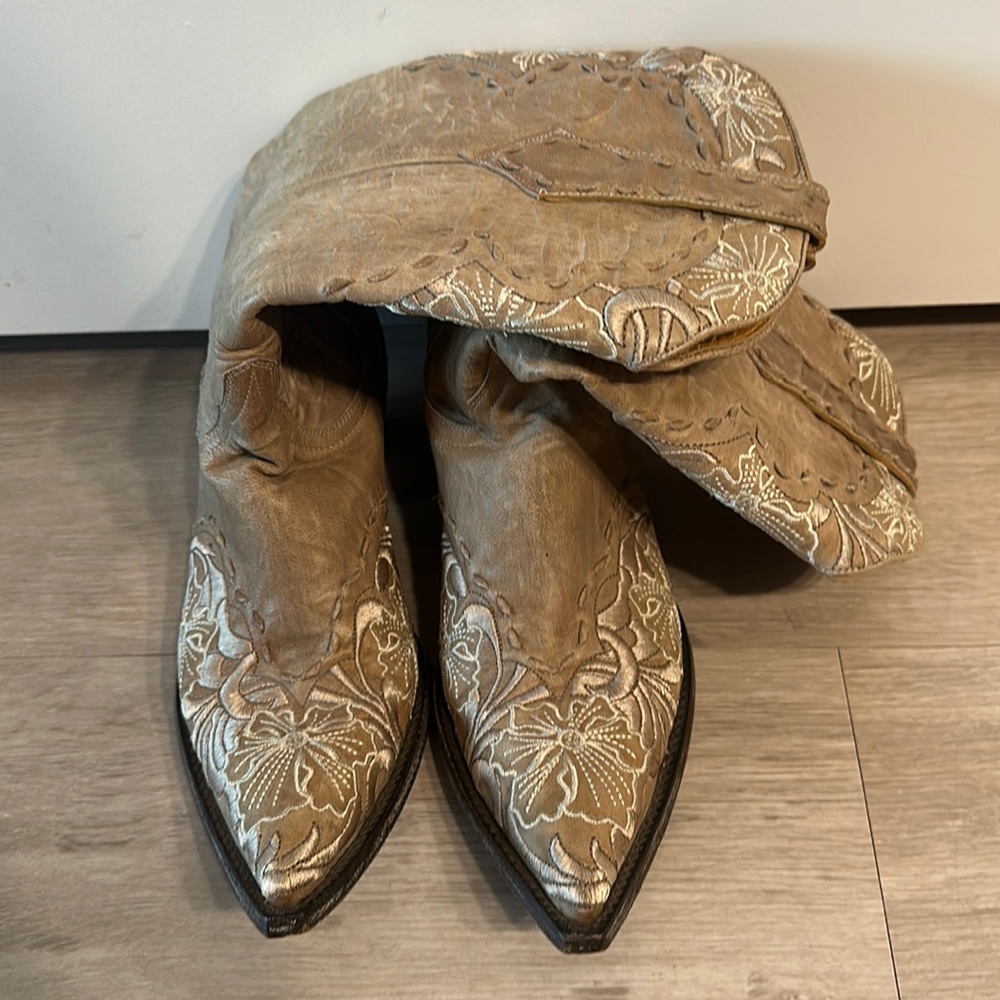 OLD GRINGO Cowboy Boots Floral Embroidered 8.5